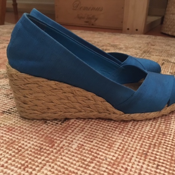 NWT Ralph Lauren Turquoise Shantung Silk Espadrilles - Picture 2 of 6